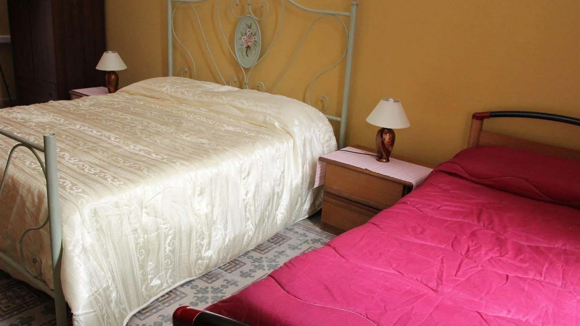 Bed & Breakfast Etnea 55 Bed and Breakfast Catania