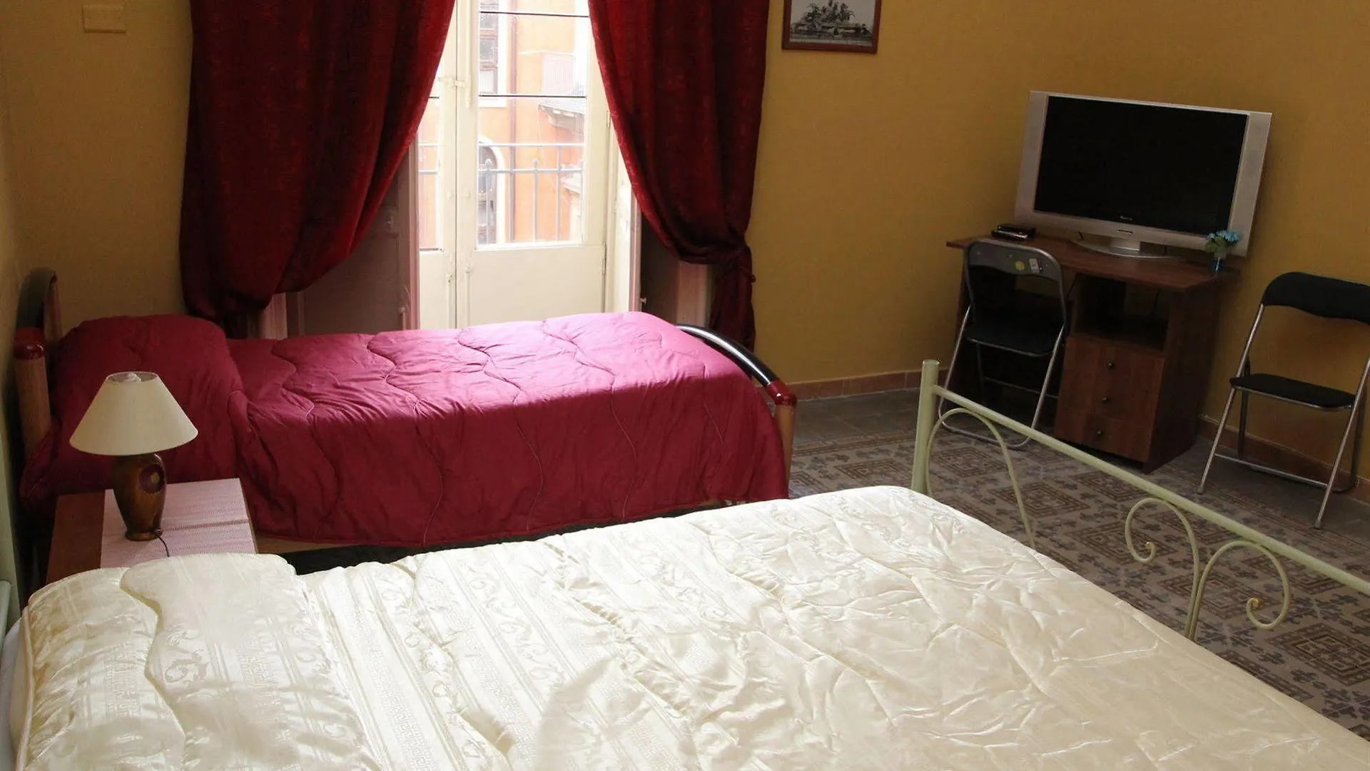 Etnea 55 Bed and Breakfast Catania 3*,  Italien